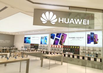 huawei flagship store in menlyn shopping centre