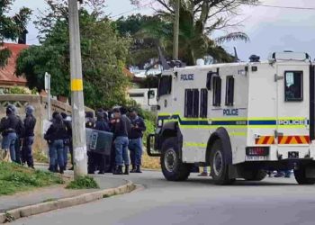 stellenbosch protests kayamandi police saps