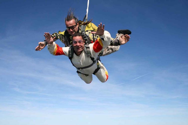 daring activities skydiving||