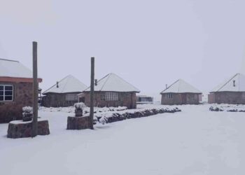snow lesotho Sani mountain lodge