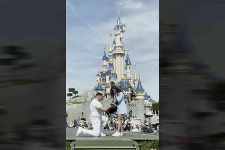 Disney marriage proposal couple