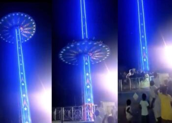 India amusement park crash