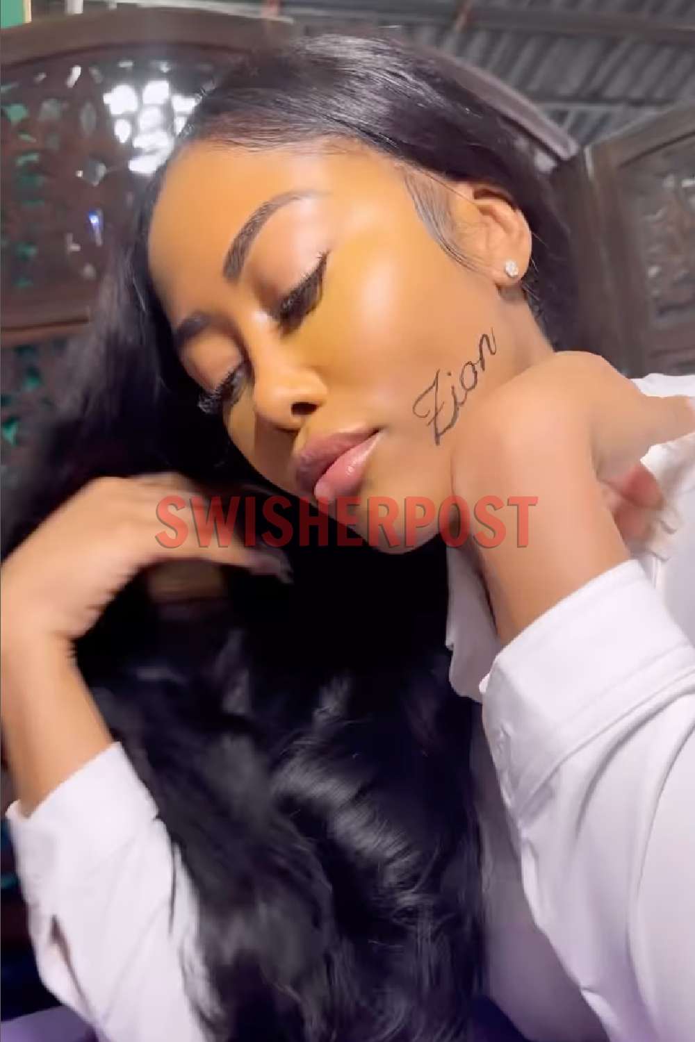 WATCH Moriah Mills tattoos 'Zion' on her face [video] Swisher Post