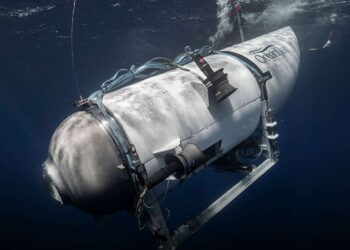 titanic tourist submarine oxygen banging sounds