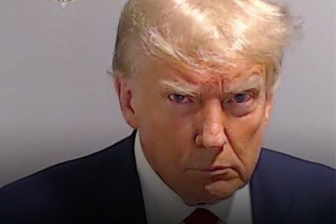 Donald Trump returns to Twitter with mean mugshot Swisher Post