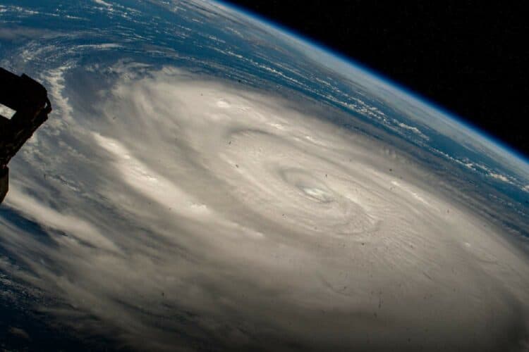 hurricane lee category 5 storm landfall