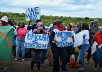 taxi protesters kwanobuhle jikeleza