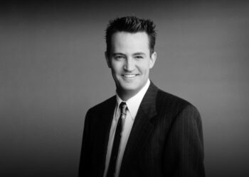 Matthew Perry dies cause of death obituary
