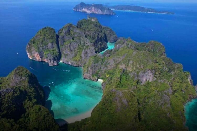 Maya bay reopens Thailand