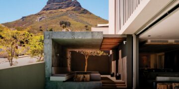 South Africa hotels tourist accommodation industry
