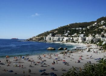 Cape Town beaches overcrowded Friday heatwave