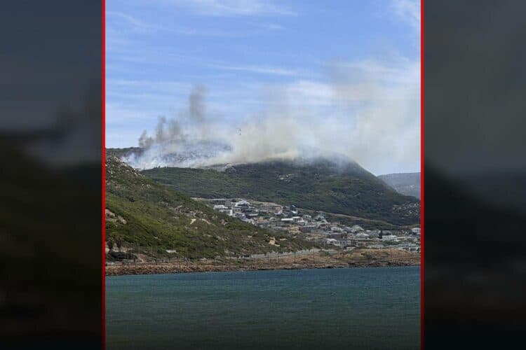 Simon's town harbour bay mall mountain wildfires Friday 5 January 2024