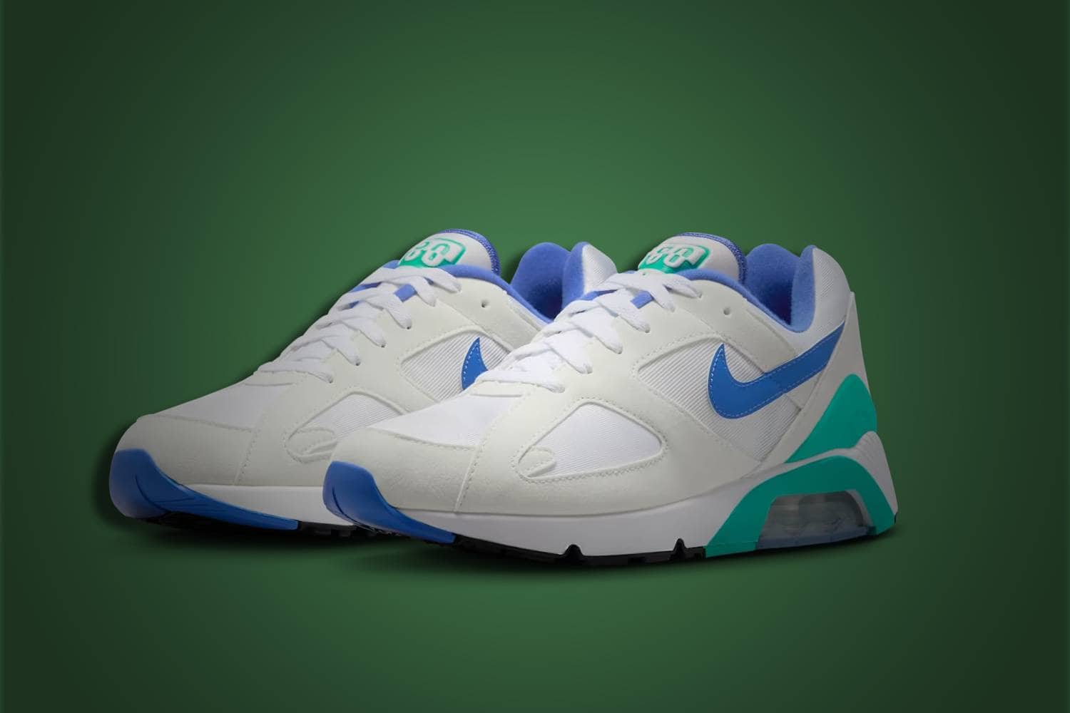 Air 180
White and Medium Blue