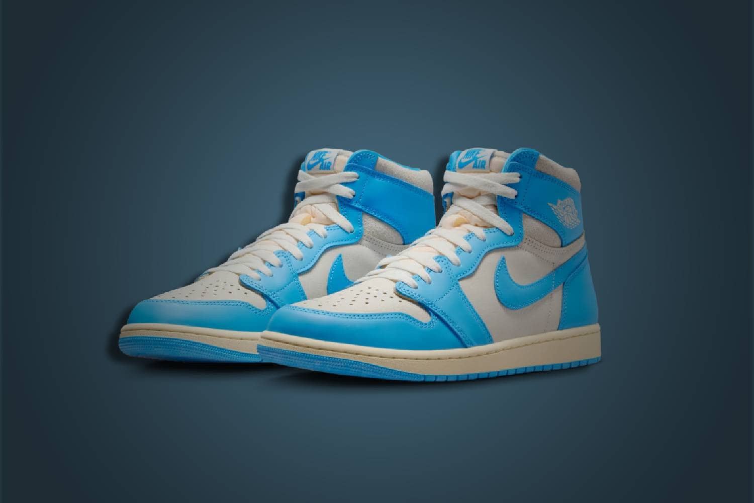 Air Jordan 1 High OG
UNC Reimagined